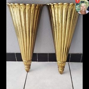 Looking to buy Versailles Wall gold planter's